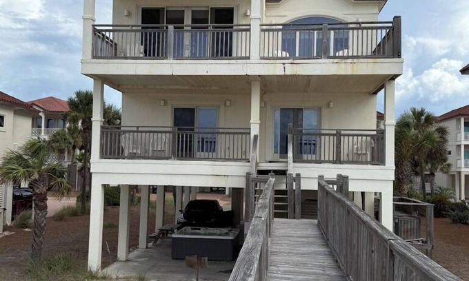 East End Casa | Welcome to Jack Henry's Hideaway!