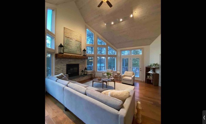 North Kawartha Cabaña | Welcome to KerryAnne Lakehouse. 500ft shore, dock. 4 bedrooms, Great Room.