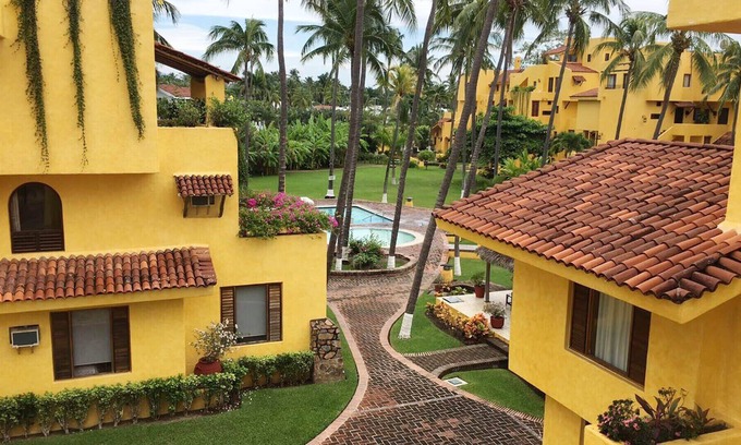 Club Santiago Condominio | Bienvenido al departamento de lujo 100% equipado en Club Santiago Manzanillo. 3 habitaciones.