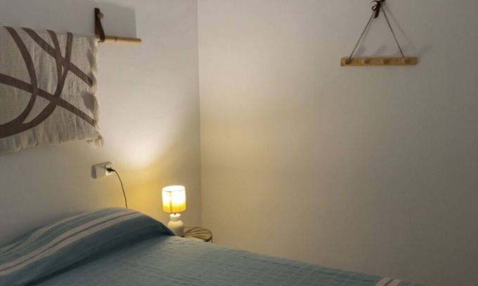 Badia Gran Cama Y Desayuno | "Welcome to Mikytom's Casita, your ideal vacation retreat.