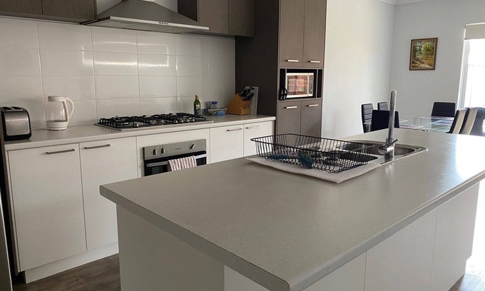 Lakelands Casa | Welcome to one of our newer Mandurah suburbs- Lakelands just north of Mandurah