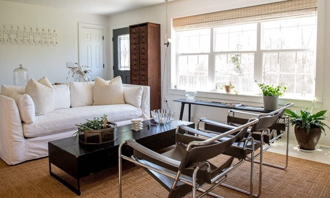 Hudson Casa | Welcome to our charming home on Fitting Road in Hudson, NY