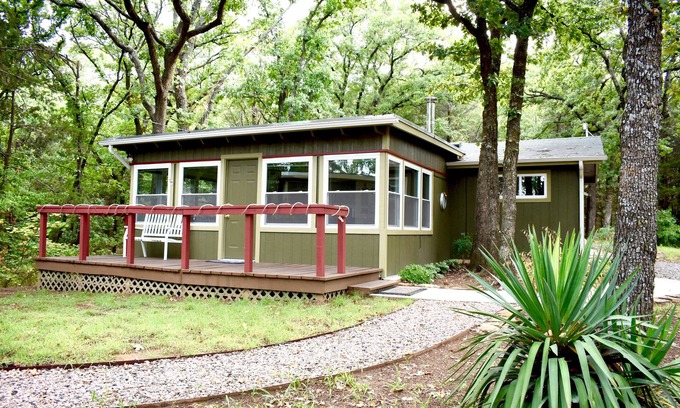 Pottsboro Cabina | ¡Acogedora escapada a la cabaña del lago en el lago Texoma!