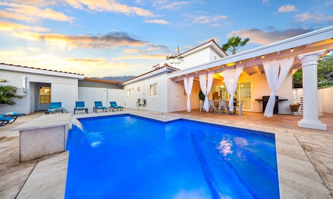 Ponton Villa | Welcome to Palma Lux – Your Private Oasis in Aruba!