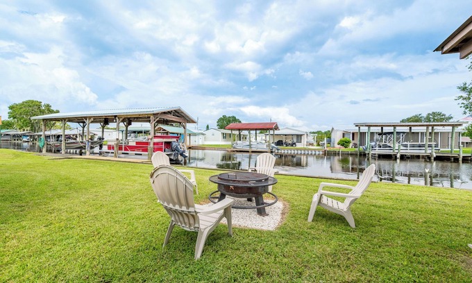 Welaka Casa | Welcome to paradise at Paradise Cove!