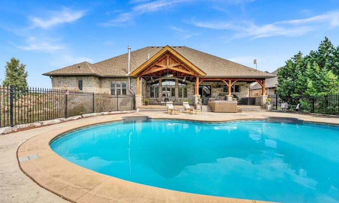 Cambridge Casa | Welcome to paradise in Cambridge Ontario!