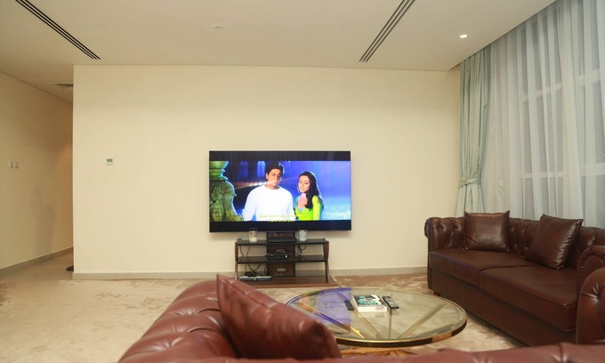 Dubai Media City Apartamento | Welcome to Sea View 2 Bed Rooms at Dubai Marina!