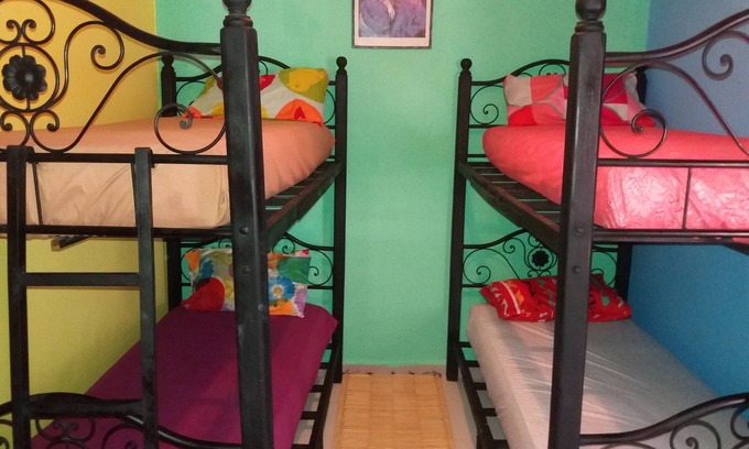 Taddart Casa | Bienvenido al Kreker Surf Hostel de Taghazout. ¡Ven como invitado, vete como amigo!