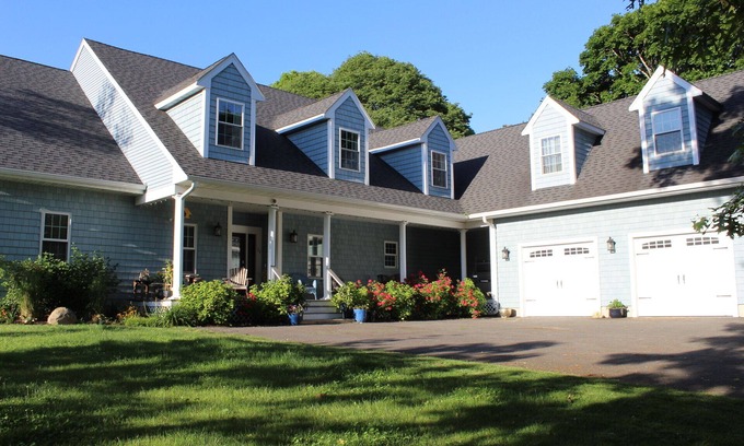 Buzzards Bay Apartamento | Welcome to the Cape! Cute, quiet and clean apartment ready for your stay.