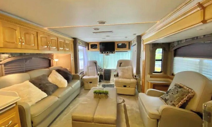 West Salem Casa | WELCOME TO THE CITY VIEW RV!
