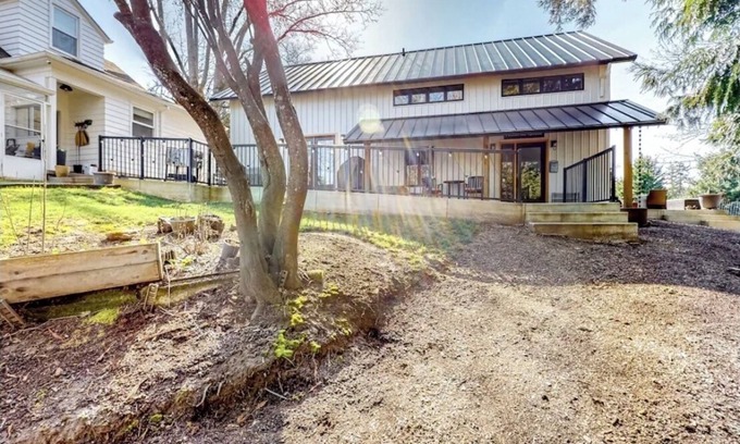 Concord Cabaña | Welcome to the Farmhouse Retreat!