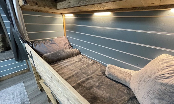 Howland Casa | Welcome to The Howland Hideout!