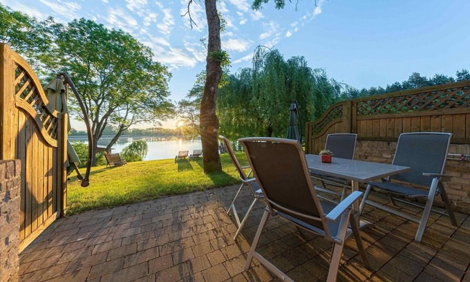 Muritz Apartamento | Welcome to the idyllic Lake Loppin in the vacation apartment Stockente