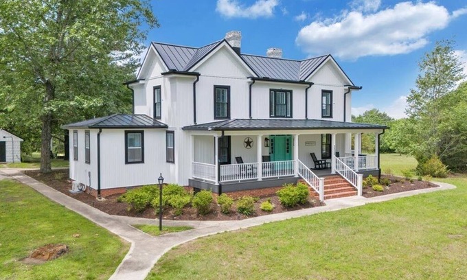 Blairs Otro | Welcome to the Levi Hall Farmhouse – Cow Suite