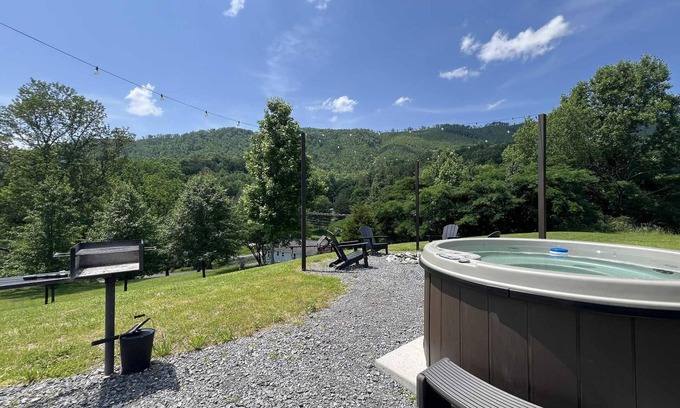 Walland Casa | Welcome to The Little Dipper!