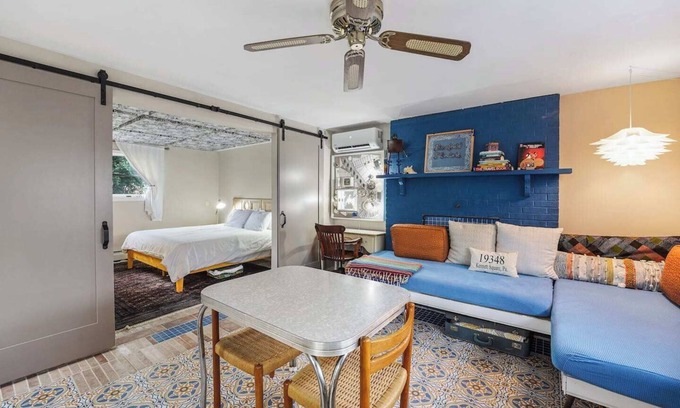 Kennett Square Apartamento | Welcome to the Mushroom Capital of the World!