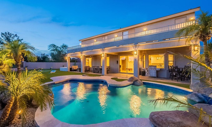 Augusta Ranch Casa | The Shandy Landing – Golf Course Views of the 13th Tee Box + Private Pool, Spa & Lawn Games – Your Backyard Playground Awaits 🌞