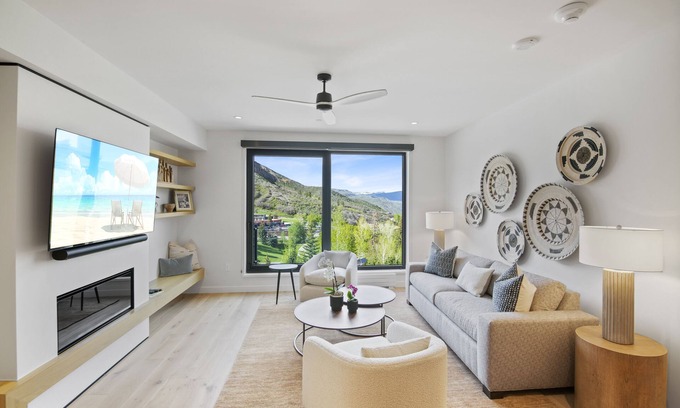 Snowmass Village Condominio | Welcome to the newest building of Snowmass Village: ELECTRIC PASS LODGE.