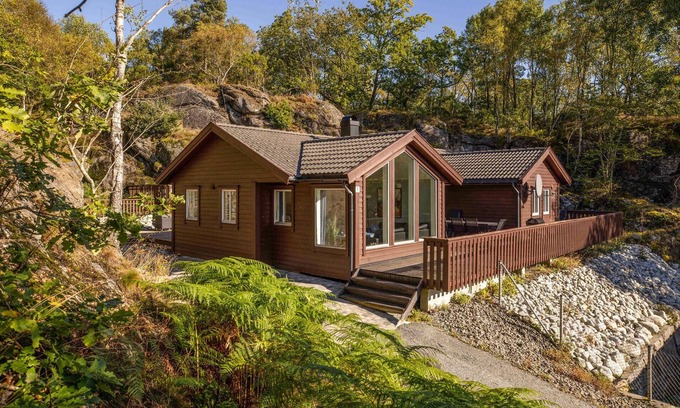 Hervik Casa | Alojamiento de 4 habitaciones en Nedstrand