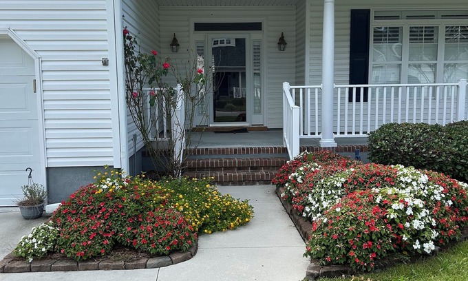 Morehead City Casa | Welcome Snowbirds! To this lovely 2-bedroom home in a gated golf community.