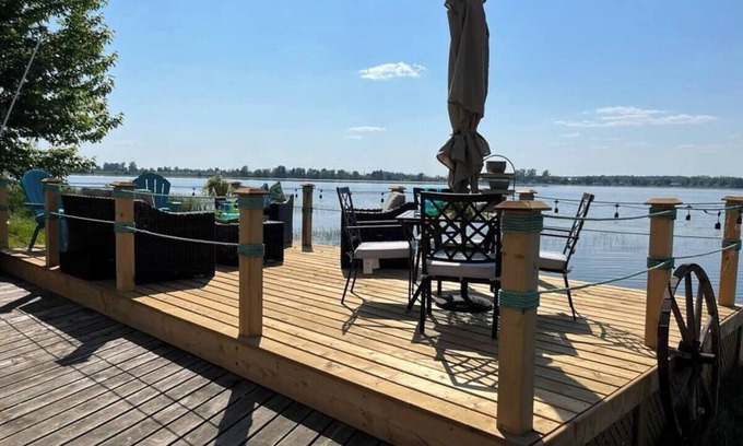 Merrickville-Wolford Cabaña | Welcome to "Vista Del Rio"