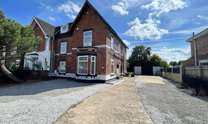 Goole Casa | Welcome to Winwood House - your home away from home!