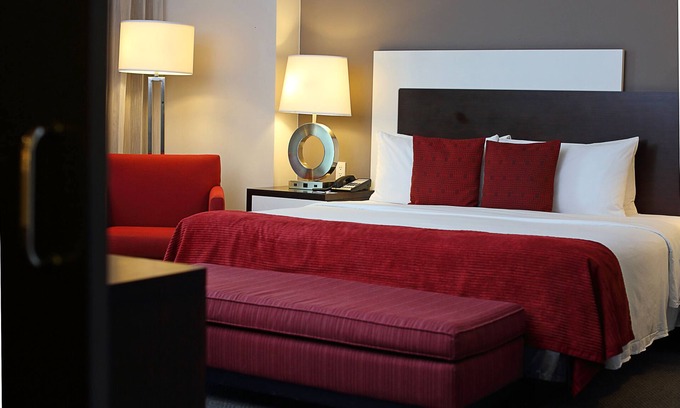Panama City Hotel | Bienvenido al Wyndham Albrook Mall Hotel: lo conectamos a tanto en la ciudad de Panamá