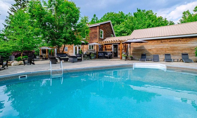 Oxford Casa | Welcome to your 4 season oasis in Oxford Maine