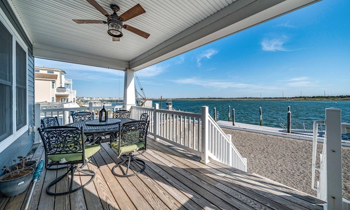 Cape May Court House Casa | Welcome to your dream vacation rental in Avalon Manor! This charming Bayfront property is the.