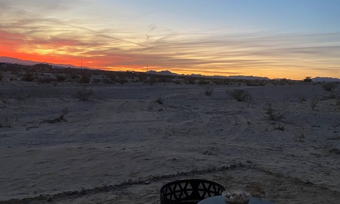 Wonder Valley Cabina | Welcoming 1-bedroom cabin in Twentynine Palms with Stars