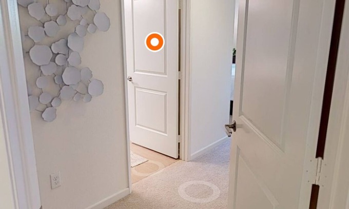 Airport Area Apartamento | Welcoming 2 BR Apt with Mountain Views!