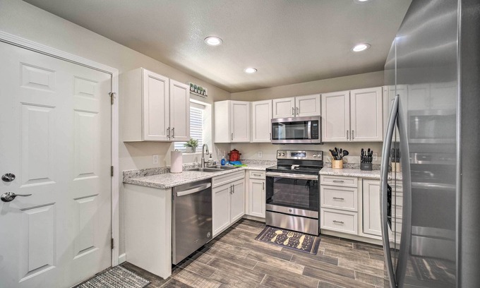 Carlsbad Casa | Welcoming Carlsbad Home Near Parks & Town!
