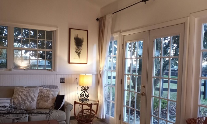 Fellowship Casa | Welcoming Upscale Cottage on Private Horse Farm