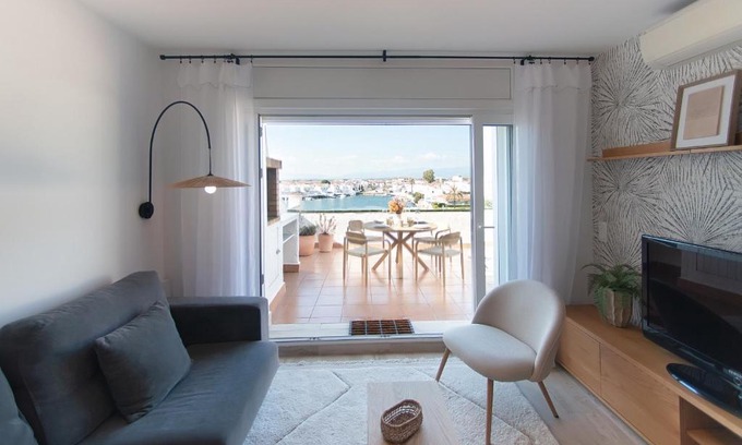 Empuriabrava Apartamento | WELCS APARTAMENTO 223 EMP con TERRAZA con VISTA