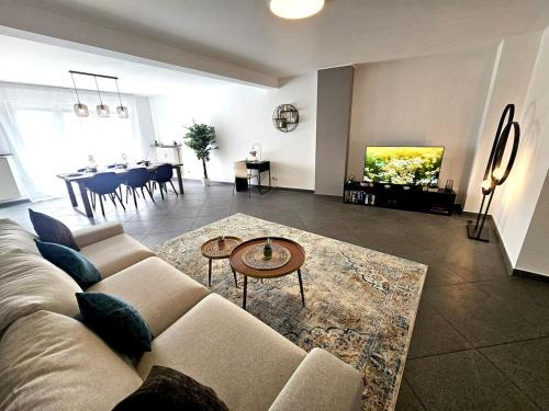 Hollerich Apartamento | Well-Appointed 2BR flat with terrace&parking-HOL127