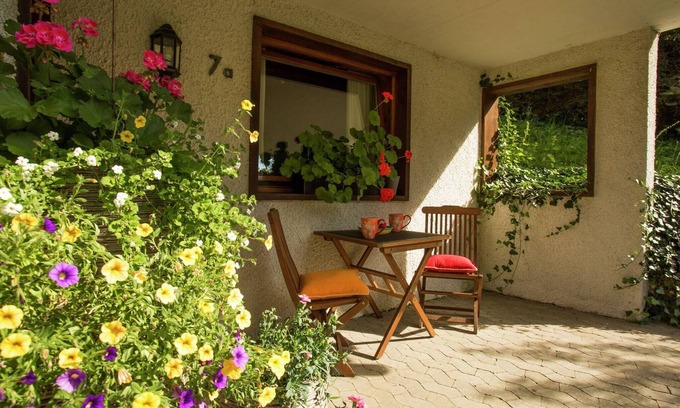Schoenecken Apartamento | Perfecto apartamento amueblado, situado en una zona boscosa