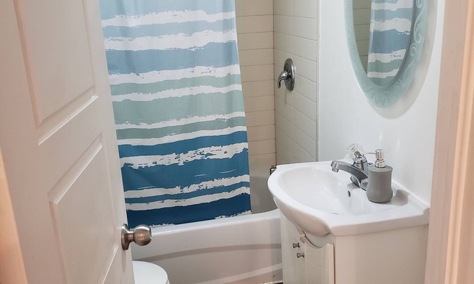 Fabreville Apartamento | Well-located, fully-equipped apartment Arthur sauve