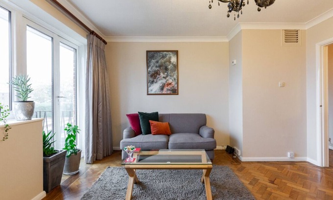 Farnham Apartamento | Bien ubicado, acogedor lugar en Farnham