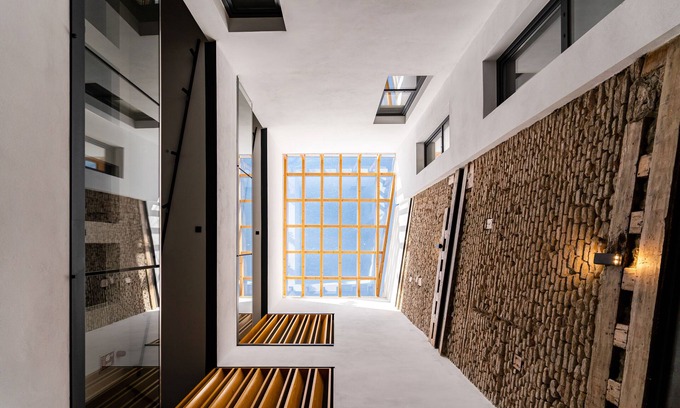 Alfalfa Hotel | Welldone Quality - Crystal Pool