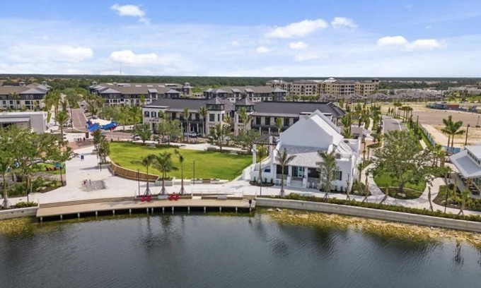 Venice Casa | WELLEN GOLF AND COUNTRY CLUB VERANDA FEB AVAIL. INQUIRY ABOUT FLEXIBLE DATES