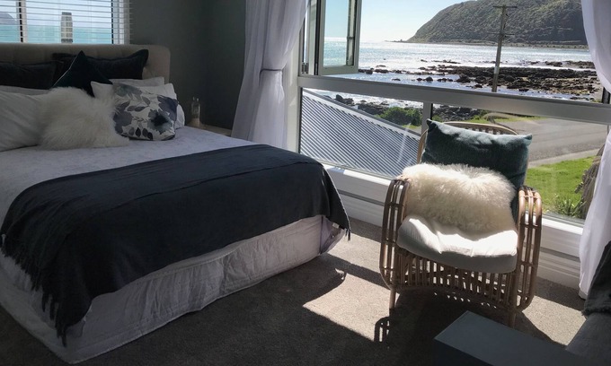 Plimmerton Hotel | Wellington Beach Suite