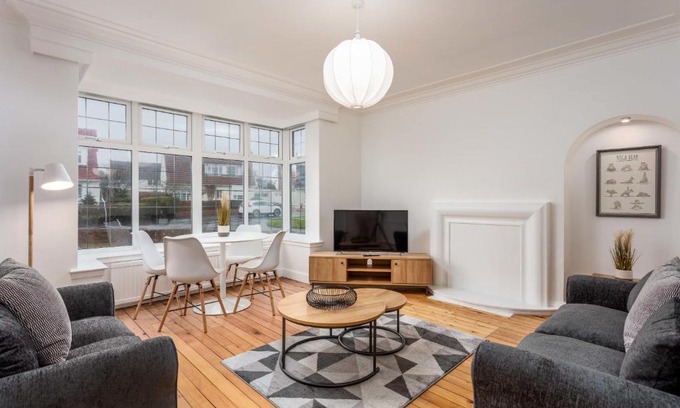 Ayr Casa | Wellington View - Donnini Apartments