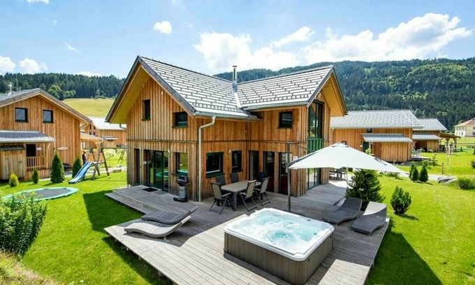 Murau Chalet De Esquí | Wellness chalet Bell a Mur with outdoor sauna & view of the Kreischberg ski area