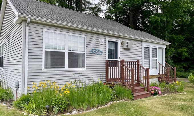 Ogunquit - Wells Cabaña | Wells Ogunquit Beach 3 Bed Cottage, 1 Mile From The Beach With Resort Amenities