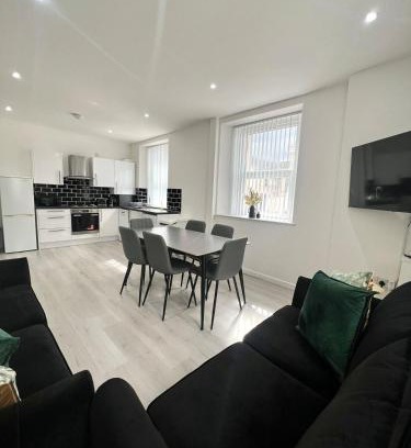 Merthyr Tydfil Apartamento | Welsh Getaway Apartment 2 - Town Centre