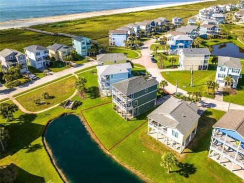 Galveston Casa | Weshoekie Ocean View House at Pointe West