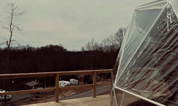 Bluewell Alquiler De RV | West by God Glamping dome at Black Owl Hollow Campground in Bluefield near HMT
