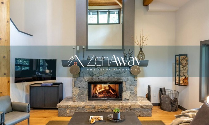 Nordic Estates Casa | ❄︎West Coast Haven at Taluswood❄︎ | NEW Luxury 4BR Ski In/out | Private Hot Tub & Garage