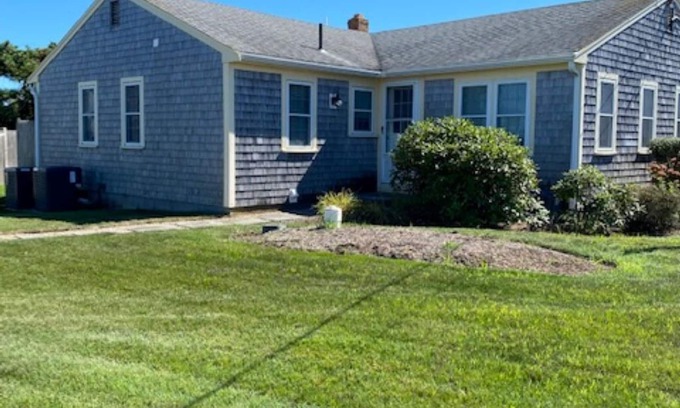 West Dennis Cabaña | West Dennis Beach House (South Village Beach)