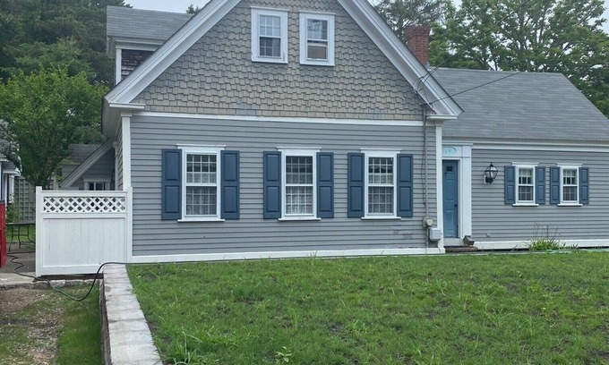 West Harwich Casa | West Harwich- Cozy Cape House walking distance to Dennis Port & Bell's Neck path
